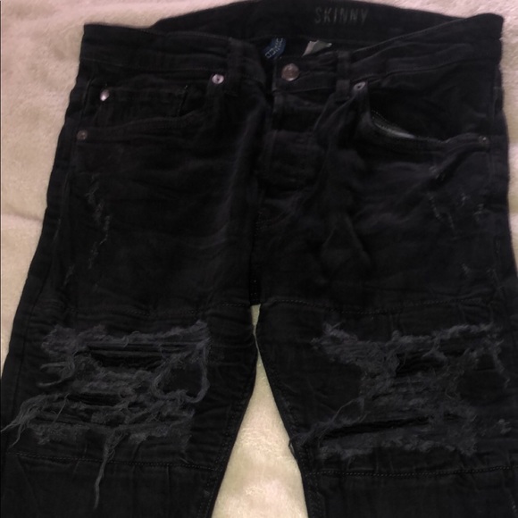 H&M Ripped Skinny Jeans - Picture 2 of 5